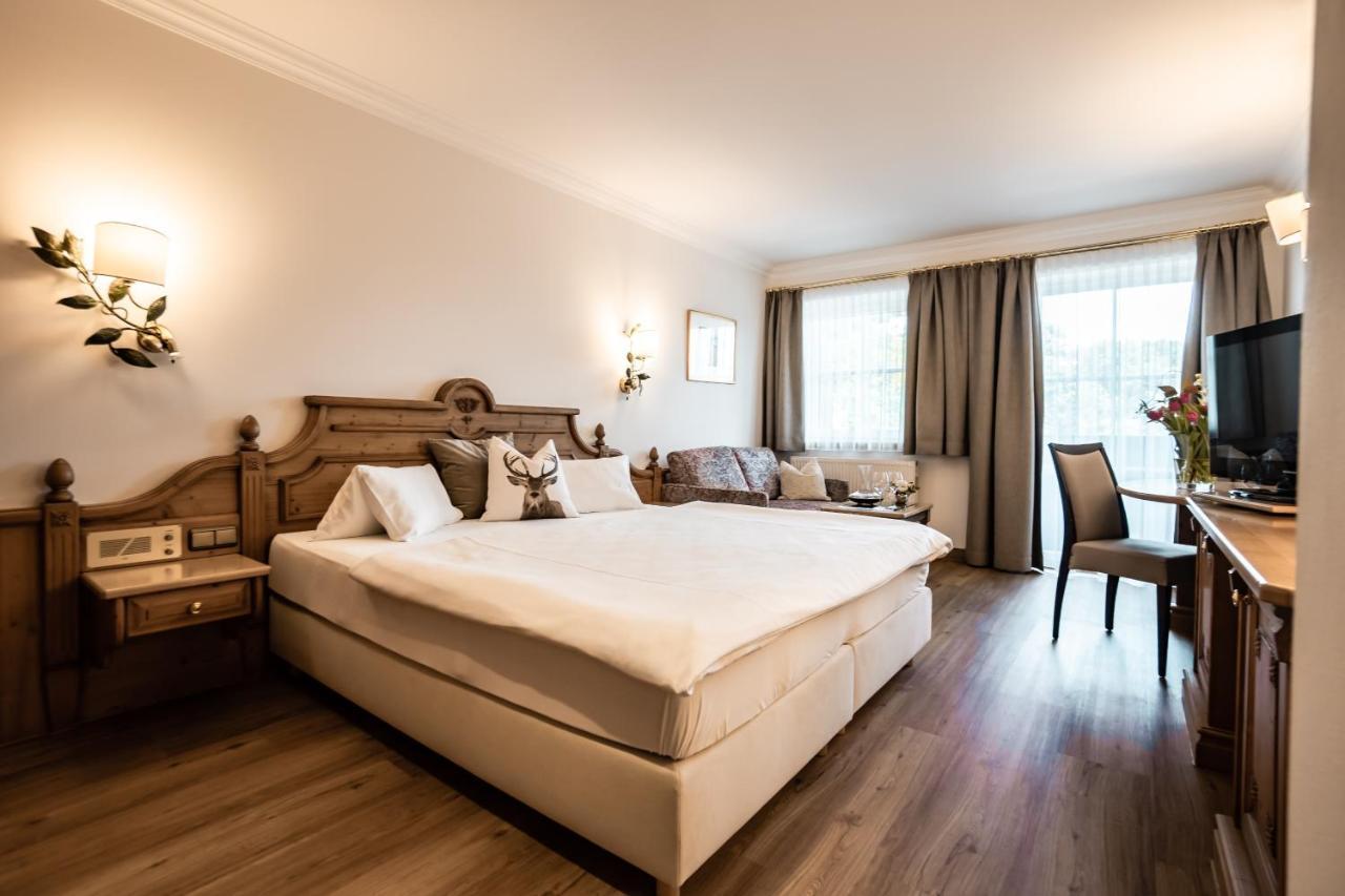 Hotel Hubertushof Аніф Екстер'єр фото