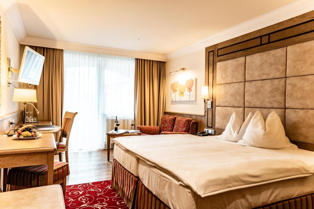 Hotel Hubertushof Аніф Екстер'єр фото